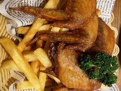 -1886德国汽车餐厅(外滩十六铺码头店)