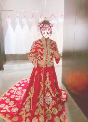 -艾米丽婚纱礼服