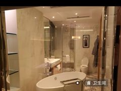 -上海漕河泾万丽酒店