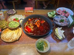 -赵美丽·重庆社区火锅·直营店(火车东站·中豪国际店)