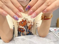 -菜菜美甲美睫皮肤管理