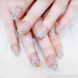 -苏彩·皮肤管理美甲美睫