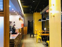 大堂-UMAMI乌玛米披萨·汉堡·清真Halal(红岭北店)