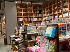 -百新书局(尚悦湾店)