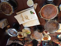 -小天鹅火锅·一线江景洪鼎旗舰店(洪崖洞店)