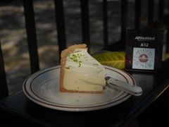 双层酸奶油芝士蛋糕-The Roastery By AllYouWant(福田店)