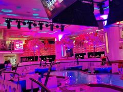 -巴特餐饮6加1音乐餐吧·新疆菜