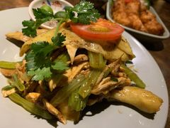 越式盐焗麻油鸡-大头虾越式风味餐厅(光明广场店)