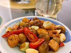 腊八蒜炒肥肠-君霖海鲜私房菜(春柳店)