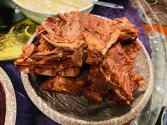 -95号酱骨·一块豆腐(展春园西路店)