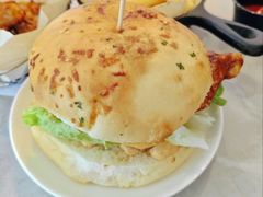 招牌秘制鸡腿堡-必胜客餐厅(昆百大泰业城店)