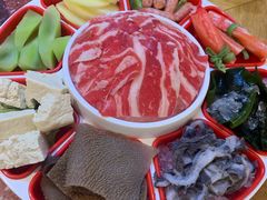 -赵美丽·重庆社区火锅·直营店(火车东站·中豪国际店)