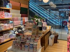 -百新书局(尚悦湾店)