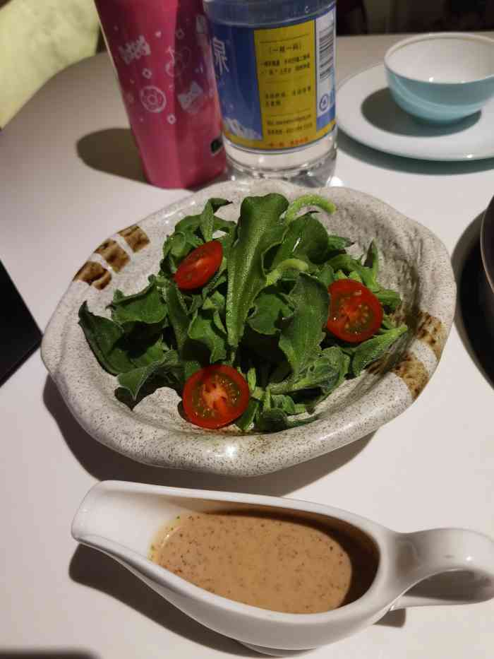 山雨鸡汤(远洋国际中心店)-"团购了四人套餐然后两个人来吃～哈哈哈太