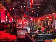 -喜鹊音乐酒馆(西街店)
