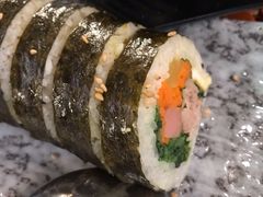 金枪鱼紫菜包饭-猫头鹰炸鸡