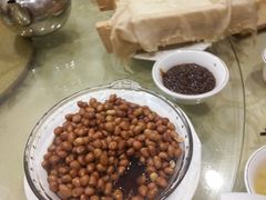 -鹤乡东北菜(崮山路店)
