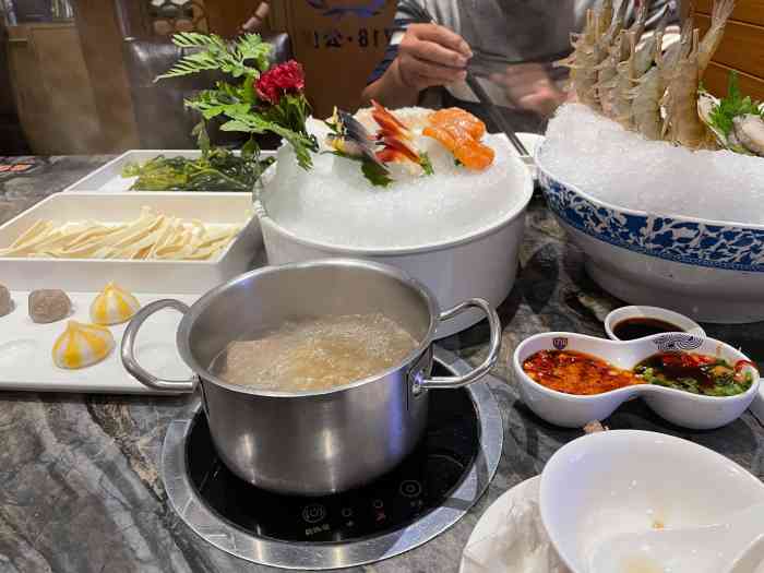 1718海鲜火锅(华福店)-"经常经过新华福广场,知道里面非常多好吃的.