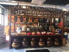 -黄桷树曹家私房菜(江与城店)
