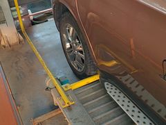 -万象城-停车场