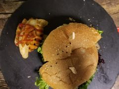 -HIGH FIVE哈福手工汉堡(桂林路店)