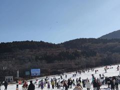 -济南卧虎山滑雪场