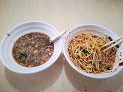 -洪记凉米线(新兴路店)