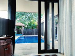 -三亚湾海居铂尔曼度假酒店