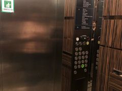 -上海虹桥西郊假日酒店