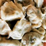味极鲜、生抽、蚝油、十三香、花生油、香油、盐