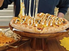 -Dragon Pizza•圆脸龙披萨·牛排餐厅