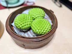 菠菜汁流沙包-丰圆轩粤式茶楼(大宁国际商业广场店)