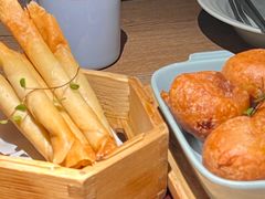 无锡春卷-蜜桃餐厅·伴山(湖滨商业街店)