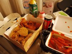 -BHC炸鸡(明洞总店)