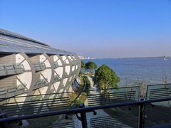 -上海滴水湖皇冠假日酒店