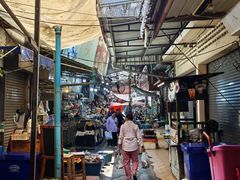 -瓦洛洛传统市场