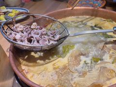 -洱火云南酸菜牛肉火锅(石景山当代商城店)