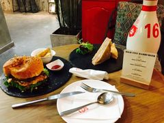 -HIGH FIVE哈福手工汉堡(桂林路店)