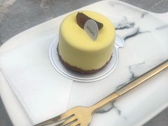 -UNI UNI(环亚凯瑟琳店)