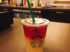 -星巴克(武汉欧利新天地店)