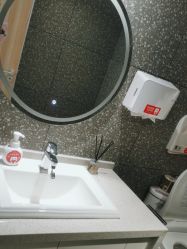 -咪咪专业脱毛连锁机构