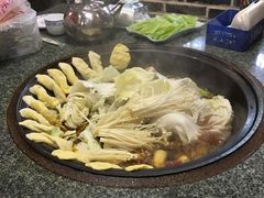 -忆乡情铁锅炖鱼饭店(延庆店)