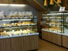 -米熊蛋糕店(天虹商场西丽店)