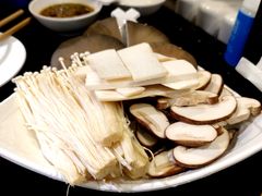 -潮汕三宝鲜牛肉火锅