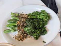 烤甜杆西兰苔配香松碎-gaga(深圳福田星河COCO Park店)