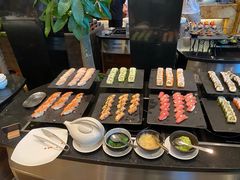 -大中华希尔顿酒店-念自助餐·嗨啤·小龙虾