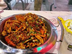 -凤凰路何眼镜香辣蟹(花果园店)