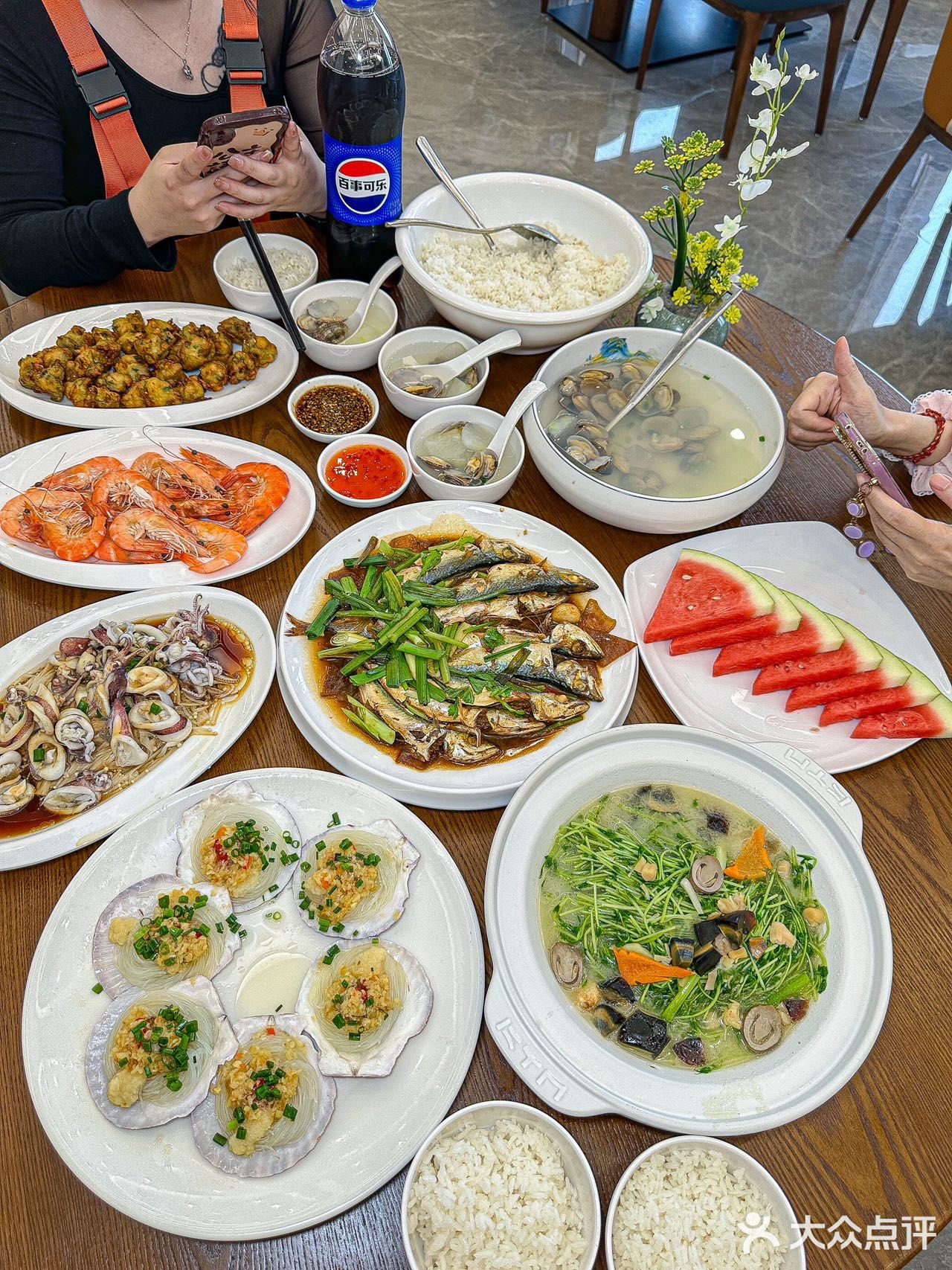 这是谁家的海鲜池，简直是杠杠的 [笑哭]