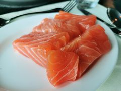 三文鱼腩-澳门旅游塔360°旋转餐厅(南湾湖广场店)