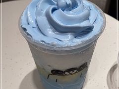 -喜茶(迪士尼小镇·平行宇宙店)